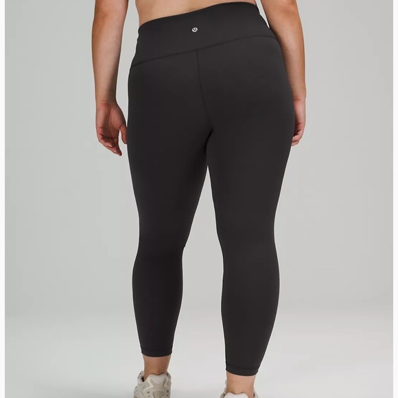 Lululemon Wonder Train Sz 4 25” Black - Picture 5 of 5